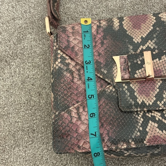 Ted Baker London Brown pink Leather Shoulder Bag with Classic Snakeskin design - Picture 8 of 17